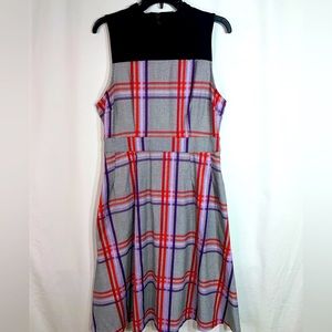 NY&C Women’s Plaid Dress Size M.   0395
